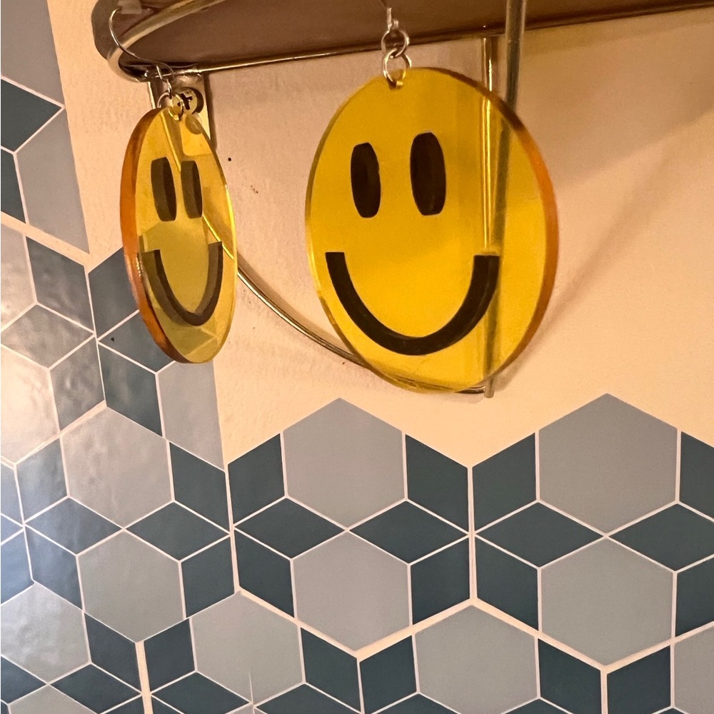Smiley face earrings